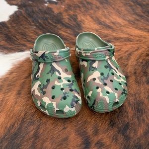 Camo crocs discontinued.